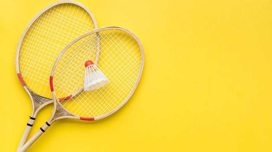 Read more about the article Merk Raket Badminton Terbaik
