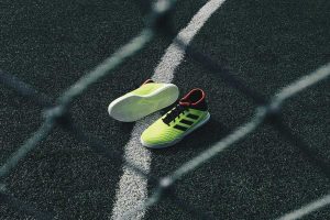 Read more about the article Rekomendasi Sepatu Futsal Terbaik