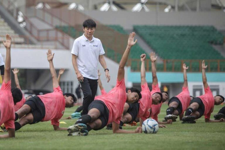 √ Contoh Latihan Fisik Sepak Bola, untuk Tingkatkan Stamina